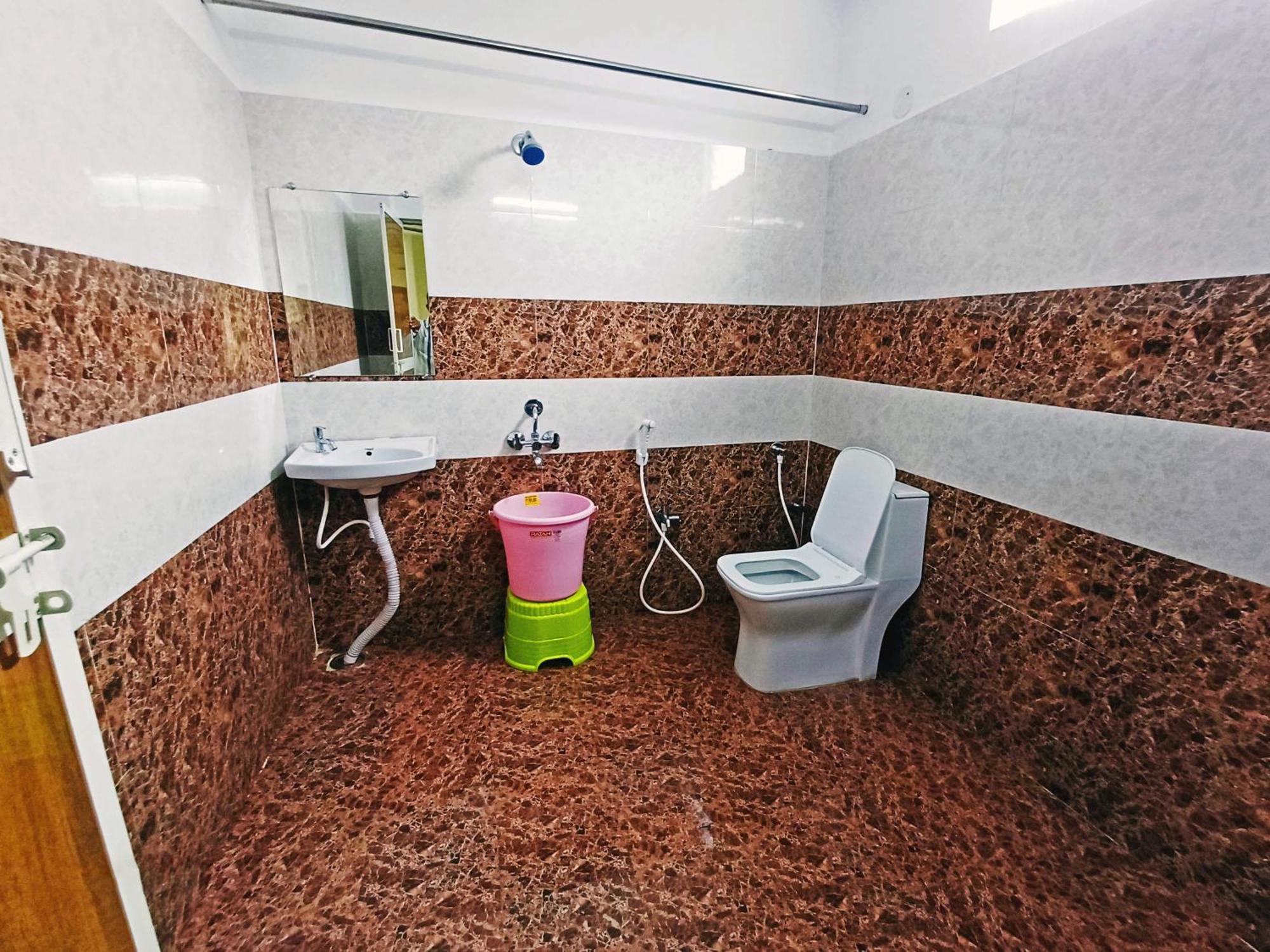 Udupi Deluxe Lodge Gulbarga Kalaburagi Eksteriør billede